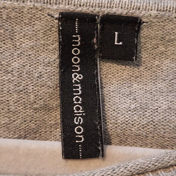 Moon & Madison Anthropologie Women’s L ¾ Sleeve Gray Sweater w/ Striped Sweep - Picture 4 of 5